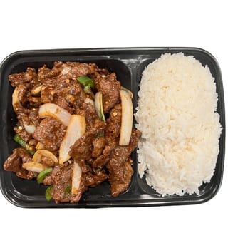 Basil & Dried Chili Beef Bento