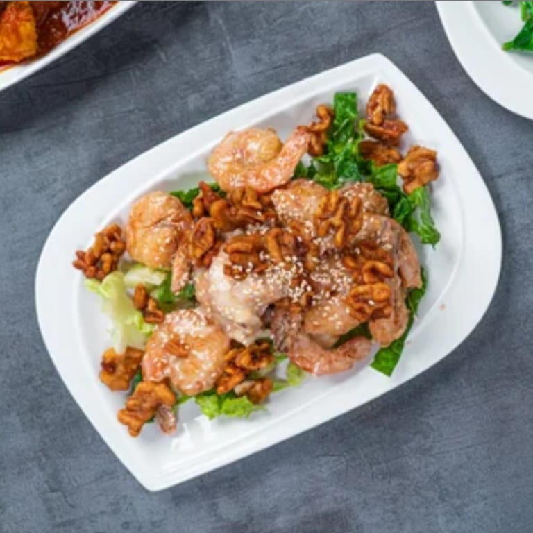 Savor Our Lunch Offerings